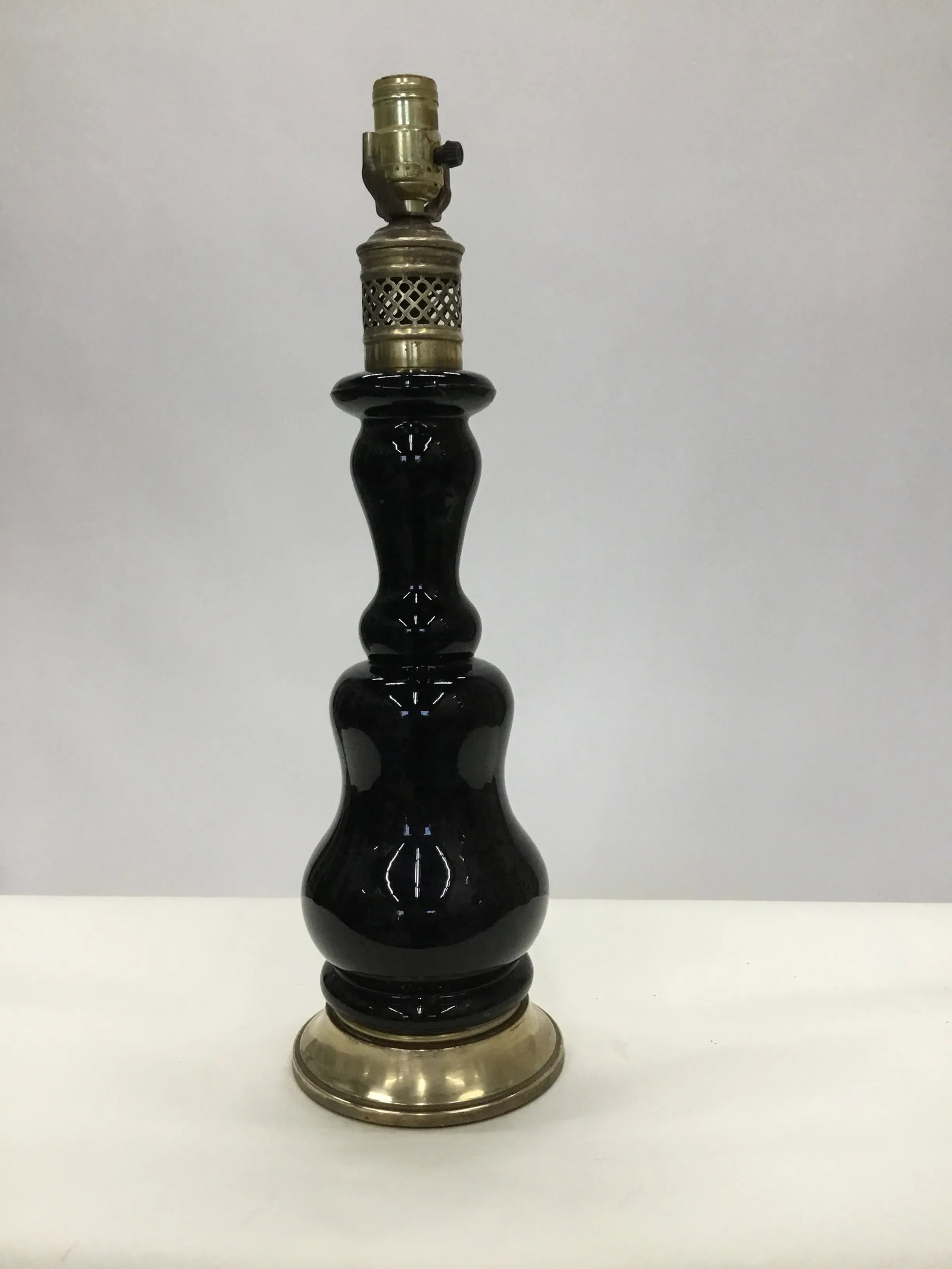 1940s Vintage Black Ceramic and Brass Table Lamp - 2