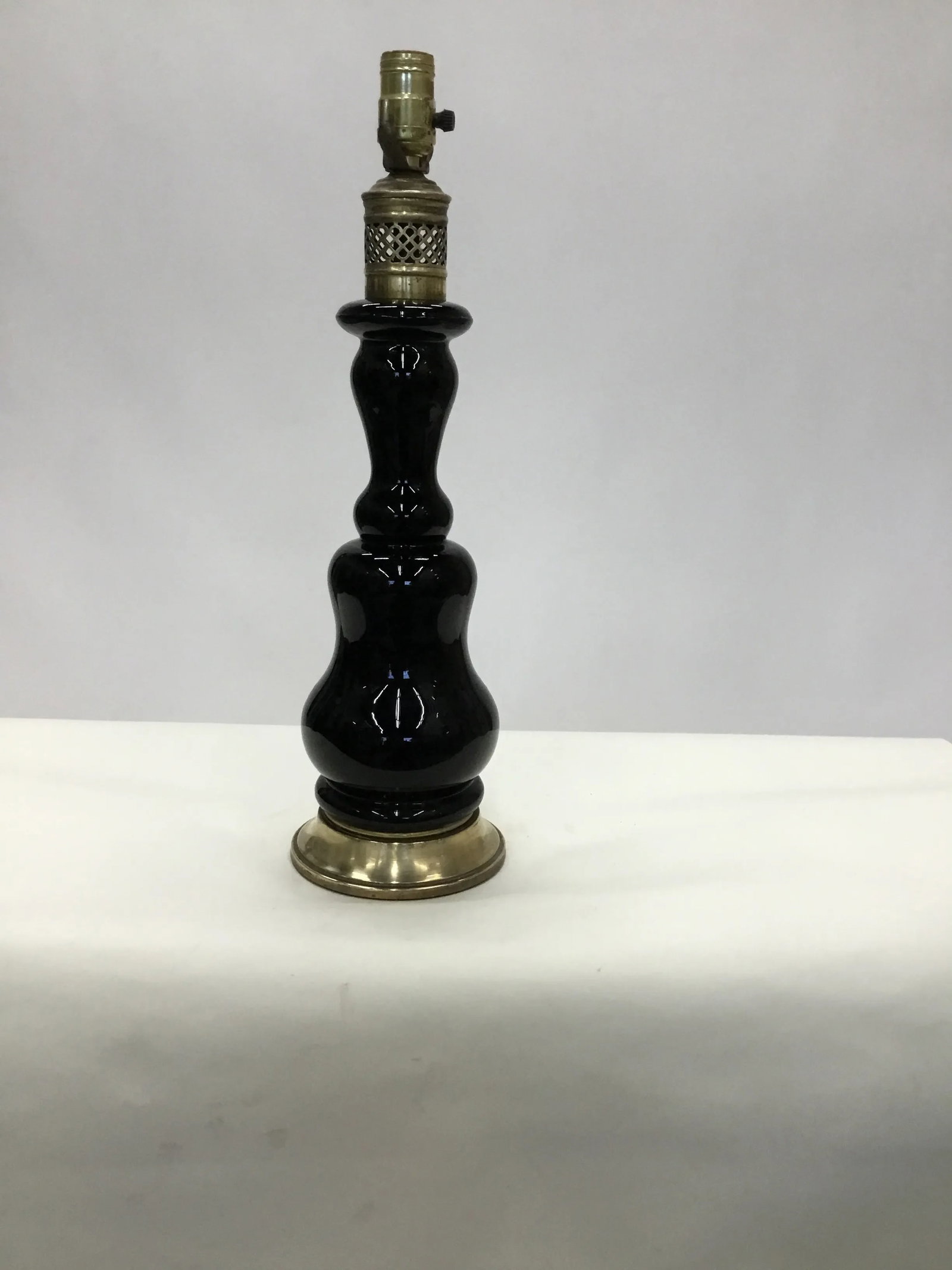 1940s Vintage Black Ceramic and Brass Table Lamp - 7