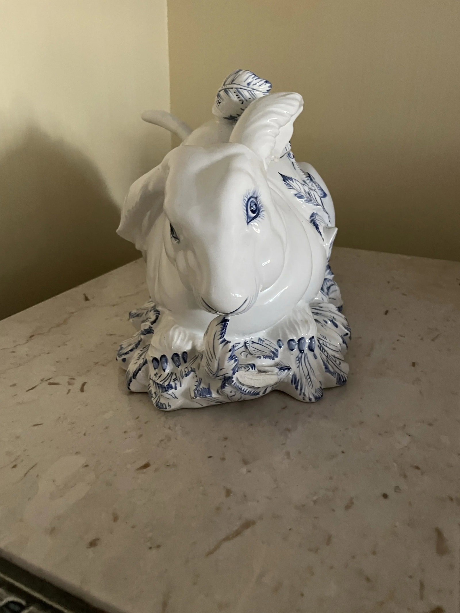 Blue and White Rabbit Tureen With Ladle - 4