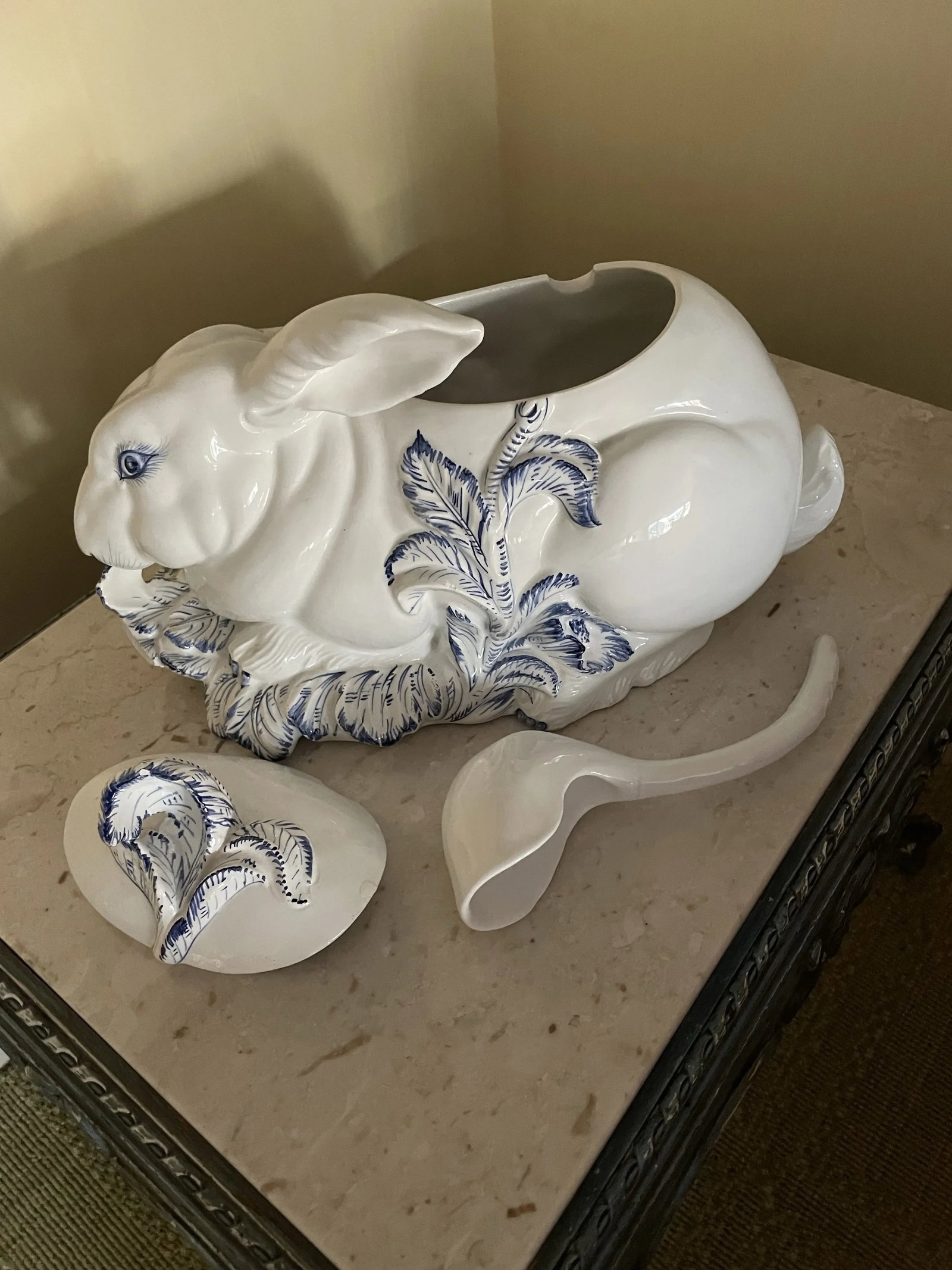 Blue and White Rabbit Tureen With Ladle - 6