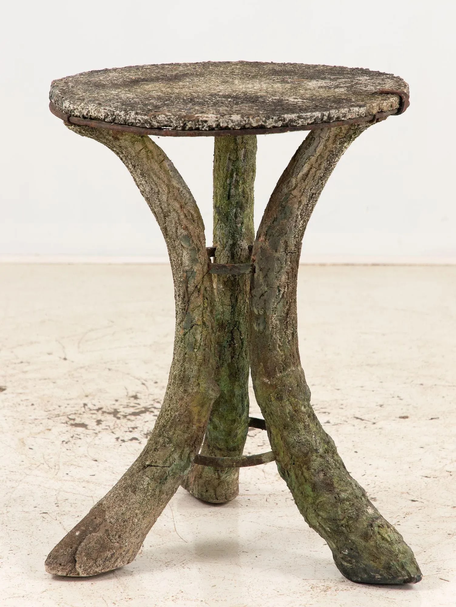 Faux Bois Reconstituted Stone Table, Scotland Early 20th C. - 2
