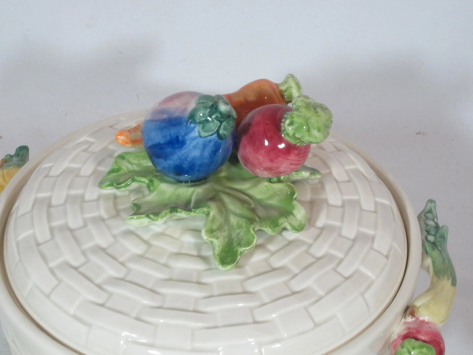 1980s Fitz & Floyd Vegetable Round Covered Bowl - 4