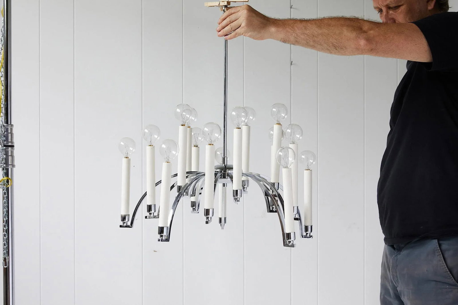 Midcentury Modern 14-Arm Chrome Chandelier by Lightolier - 11