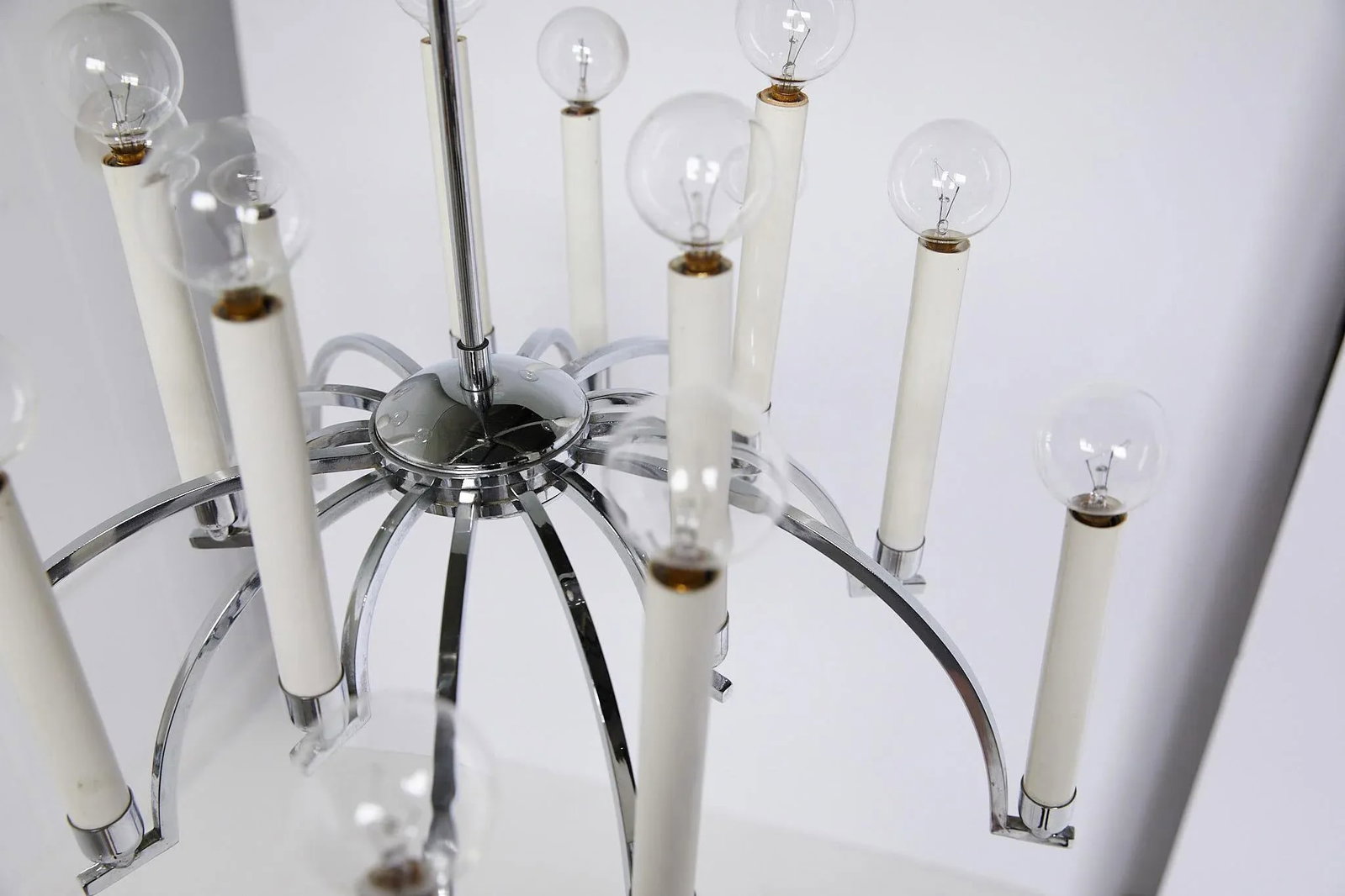 Midcentury Modern 14-Arm Chrome Chandelier by Lightolier - 8