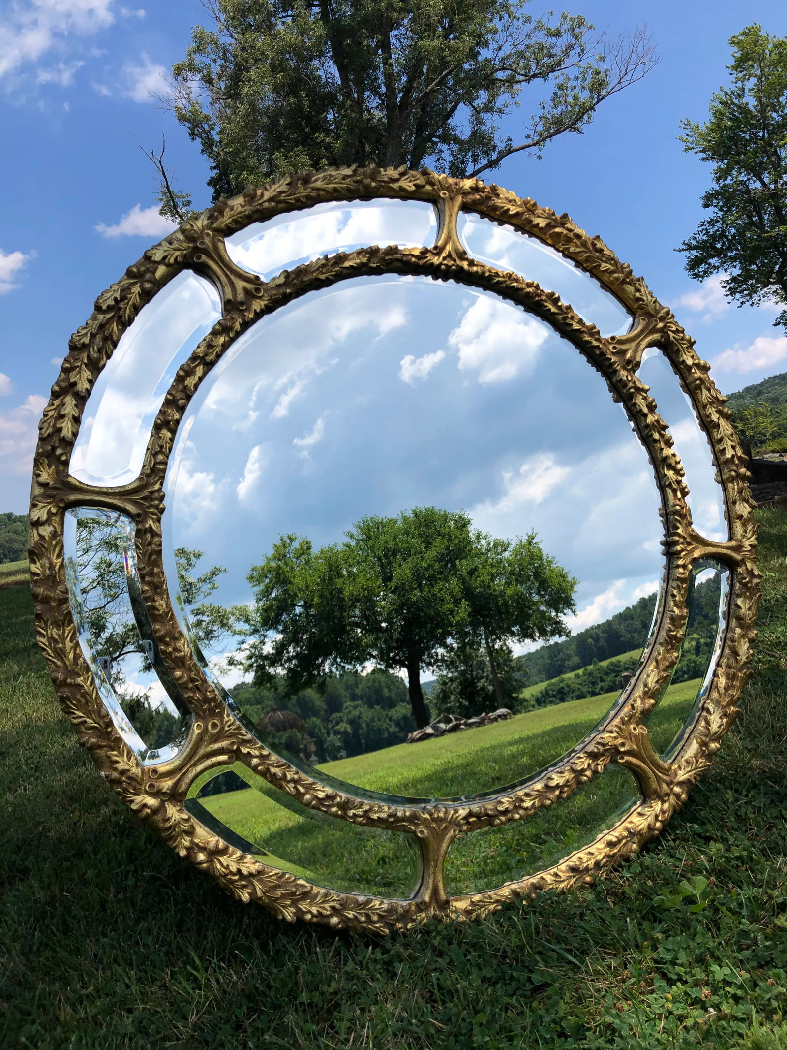 1970s Italian Rococo Round Gilt Foliate Mirror by La Barge - 2