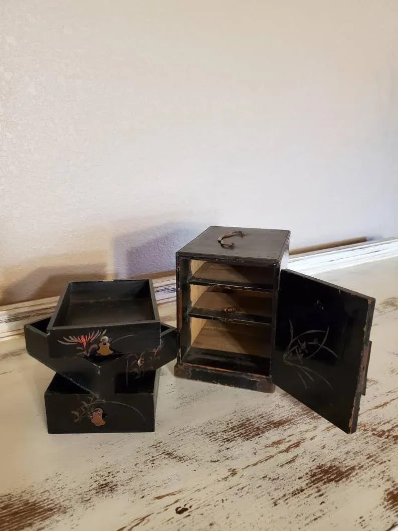 Antique Japanese Export Victorian Era Black Lacquered Wooden Jewelry Box Small Tabletop Cabinet With - 4