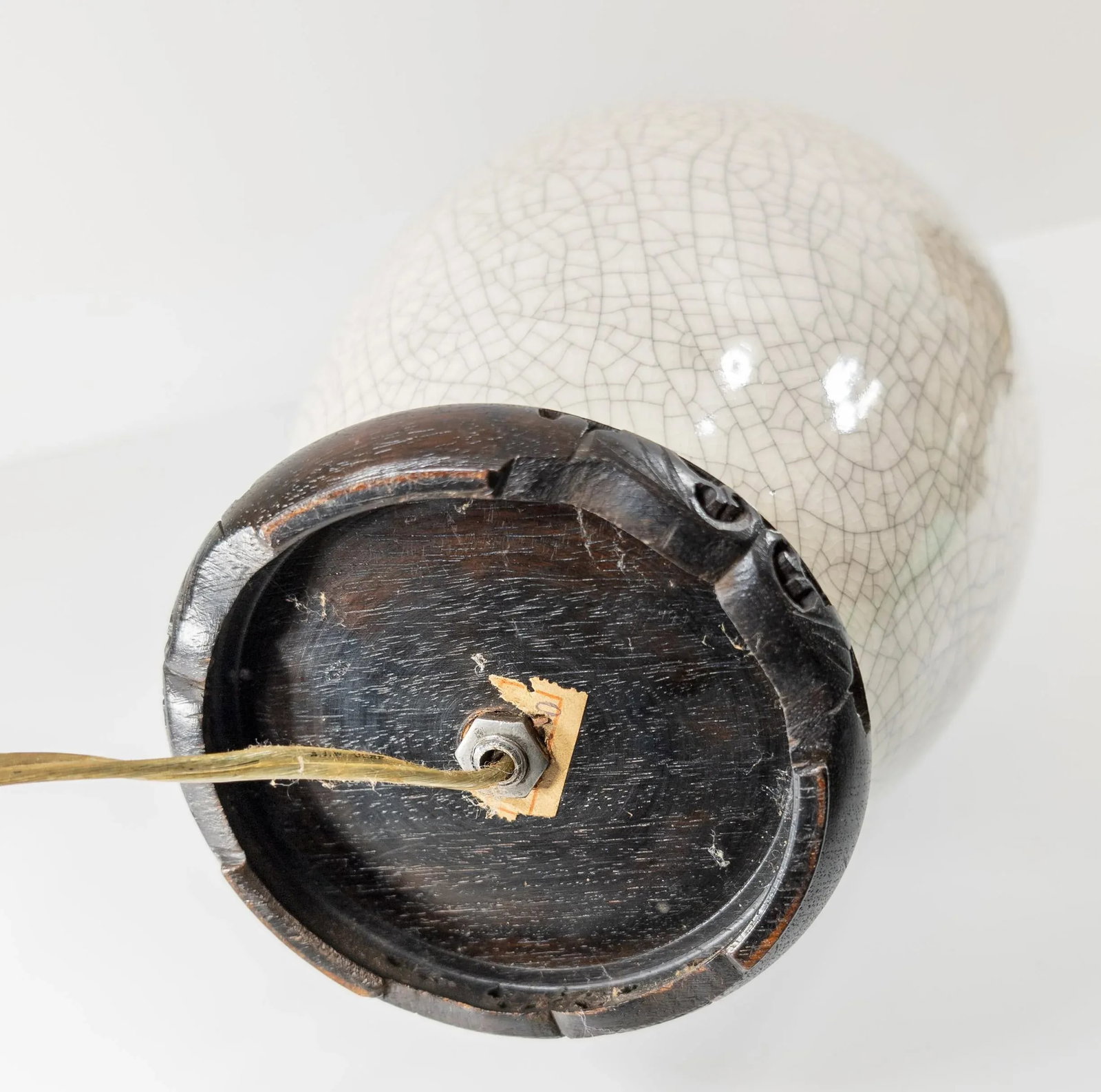 Mid-Century Modern White Crackle Decorative Ge-Yao Type Table Lamp - 6