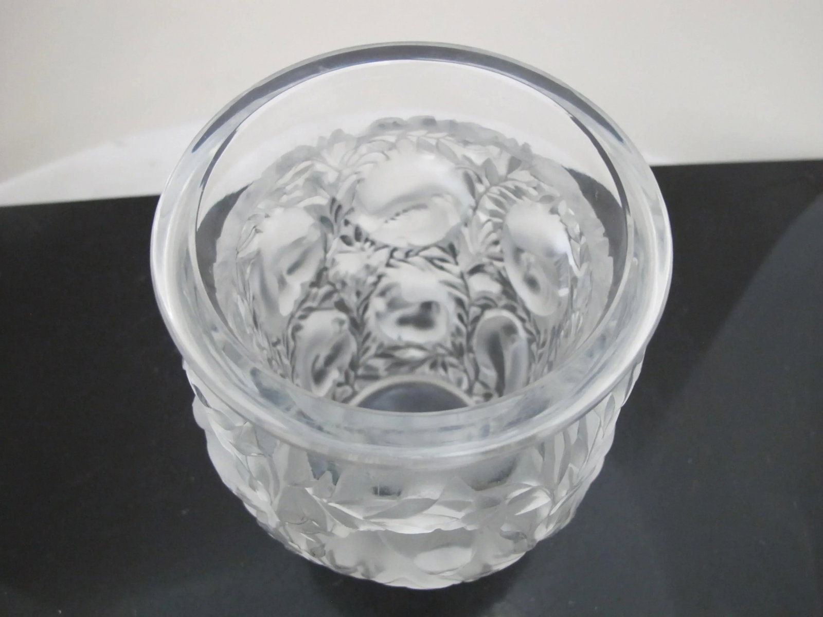 Lalique France Frosted Crystal Bagatelle Sparrow Bird Leaves Art 6 3/4" Vase - 10