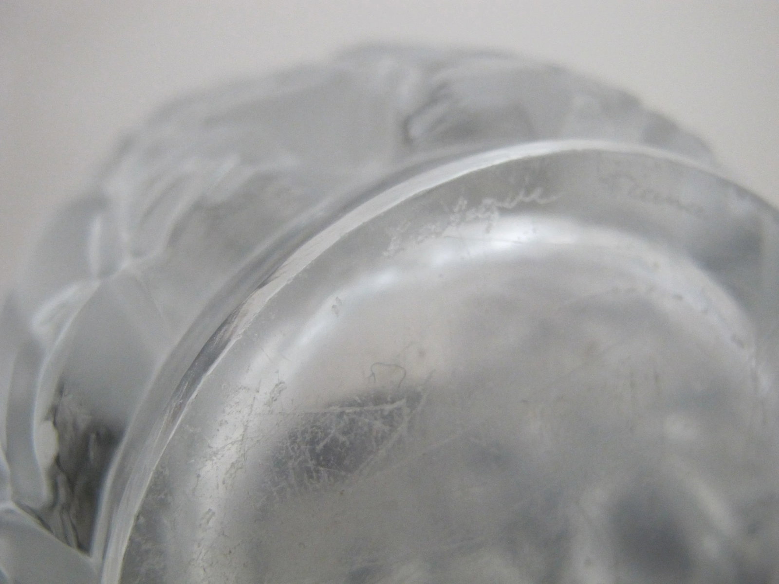 Lalique France Frosted Crystal Bagatelle Sparrow Bird Leaves Art 6 3/4" Vase - 8