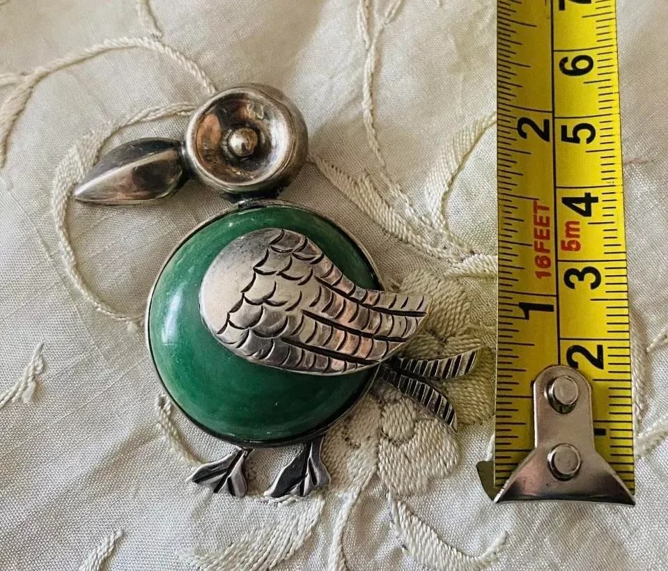 1960s Vintage Taxco Mexico Silver Toucan Brooch Green Stone - 5