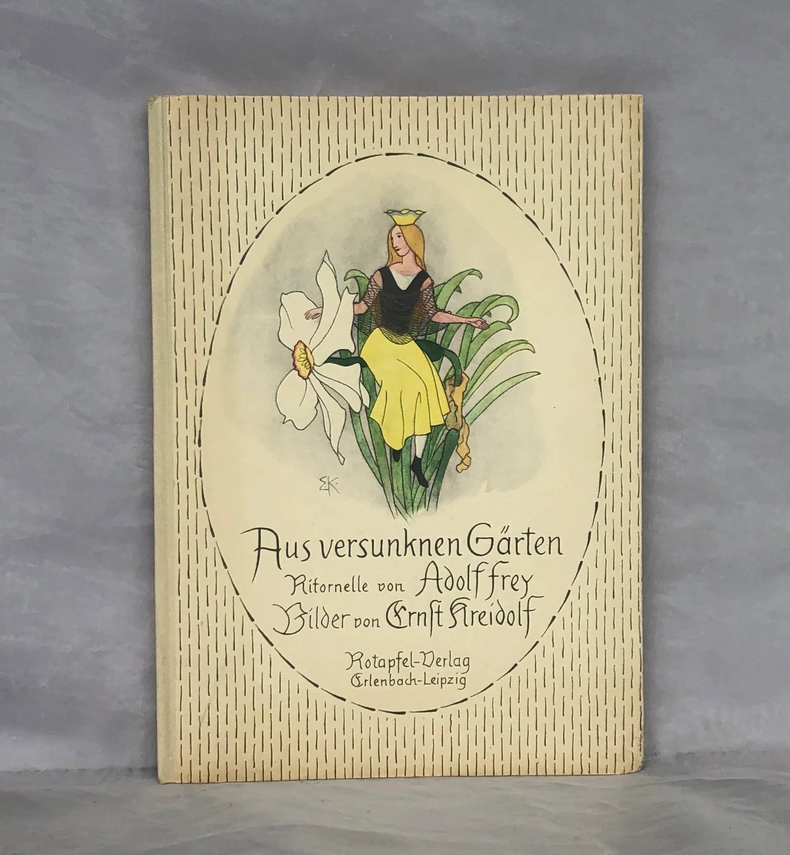 Vintage Children's Book With Flower Fairy Art - 13