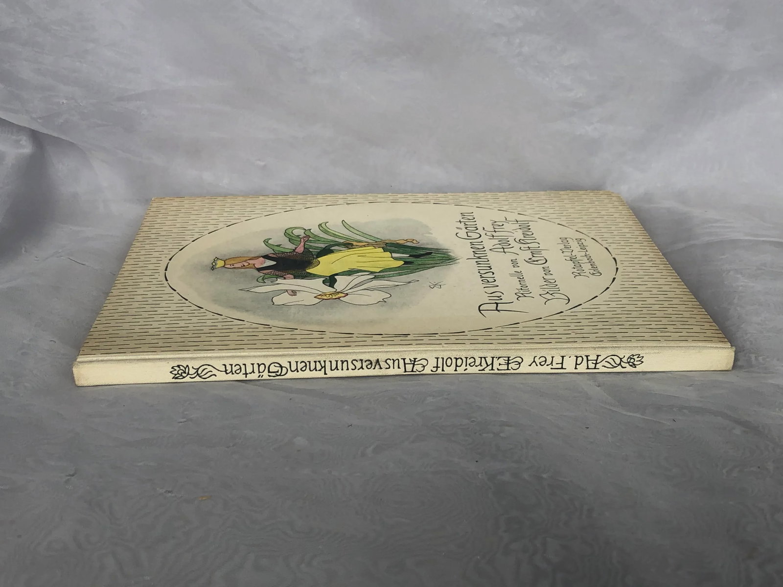 Vintage Children's Book With Flower Fairy Art - 3