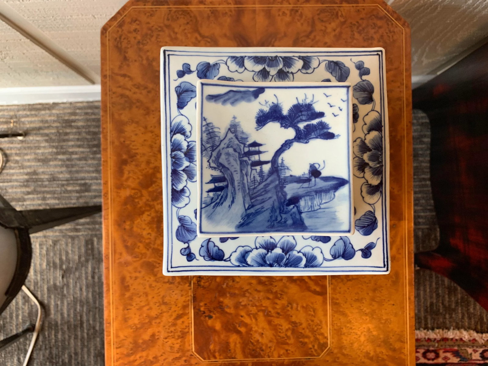 Chinese Blue and White Porcelain Jar With Lid - 3