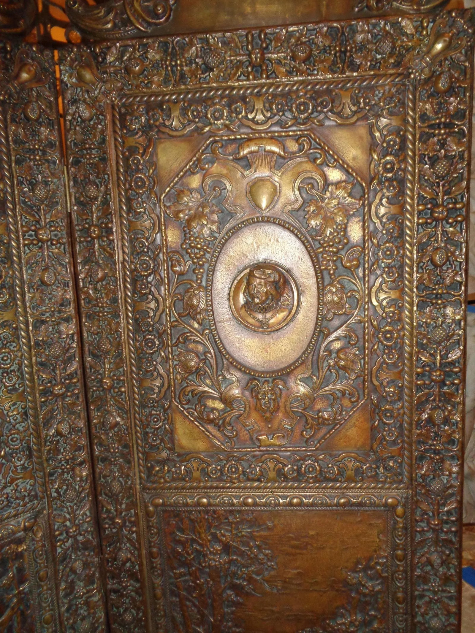 Folding Screen - Tudor Revival Style Brass Repousse - 8
