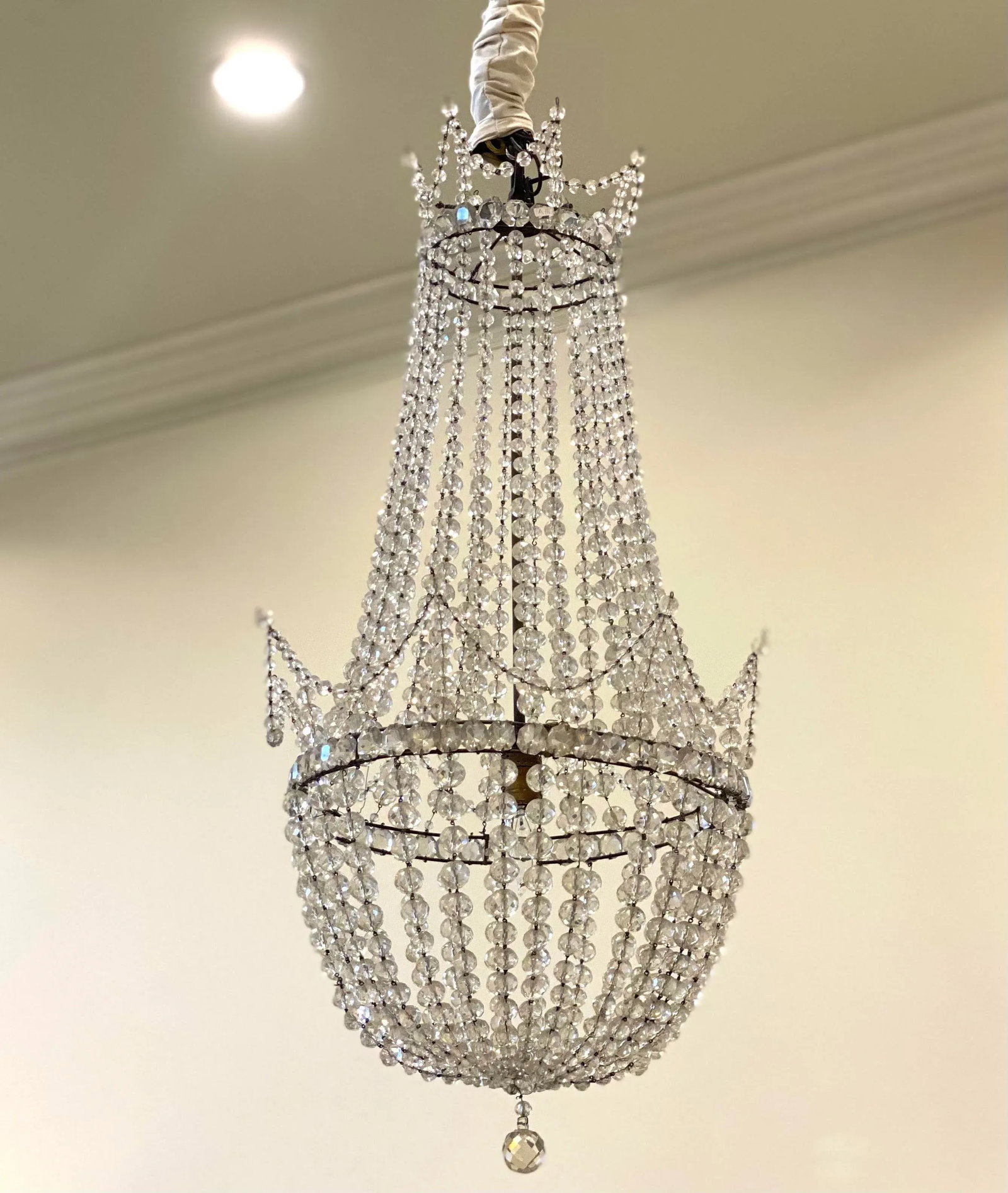 Antique Early 20th Century Beaded Basket Shaped Crystal Chandelier - 2