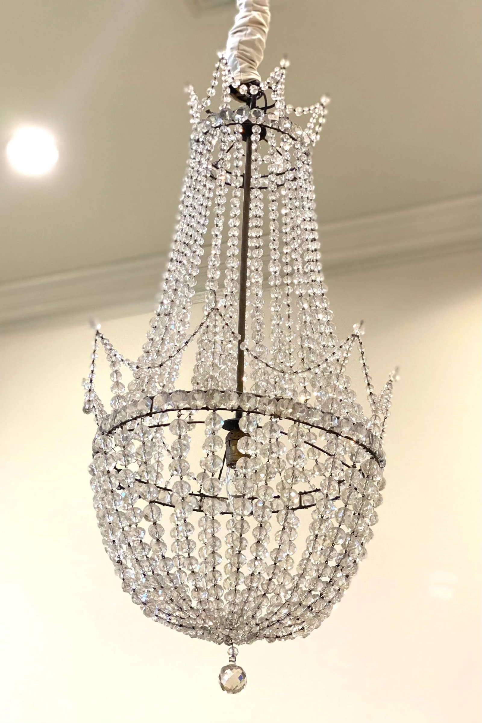 Antique Early 20th Century Beaded Basket Shaped Crystal Chandelier - 4