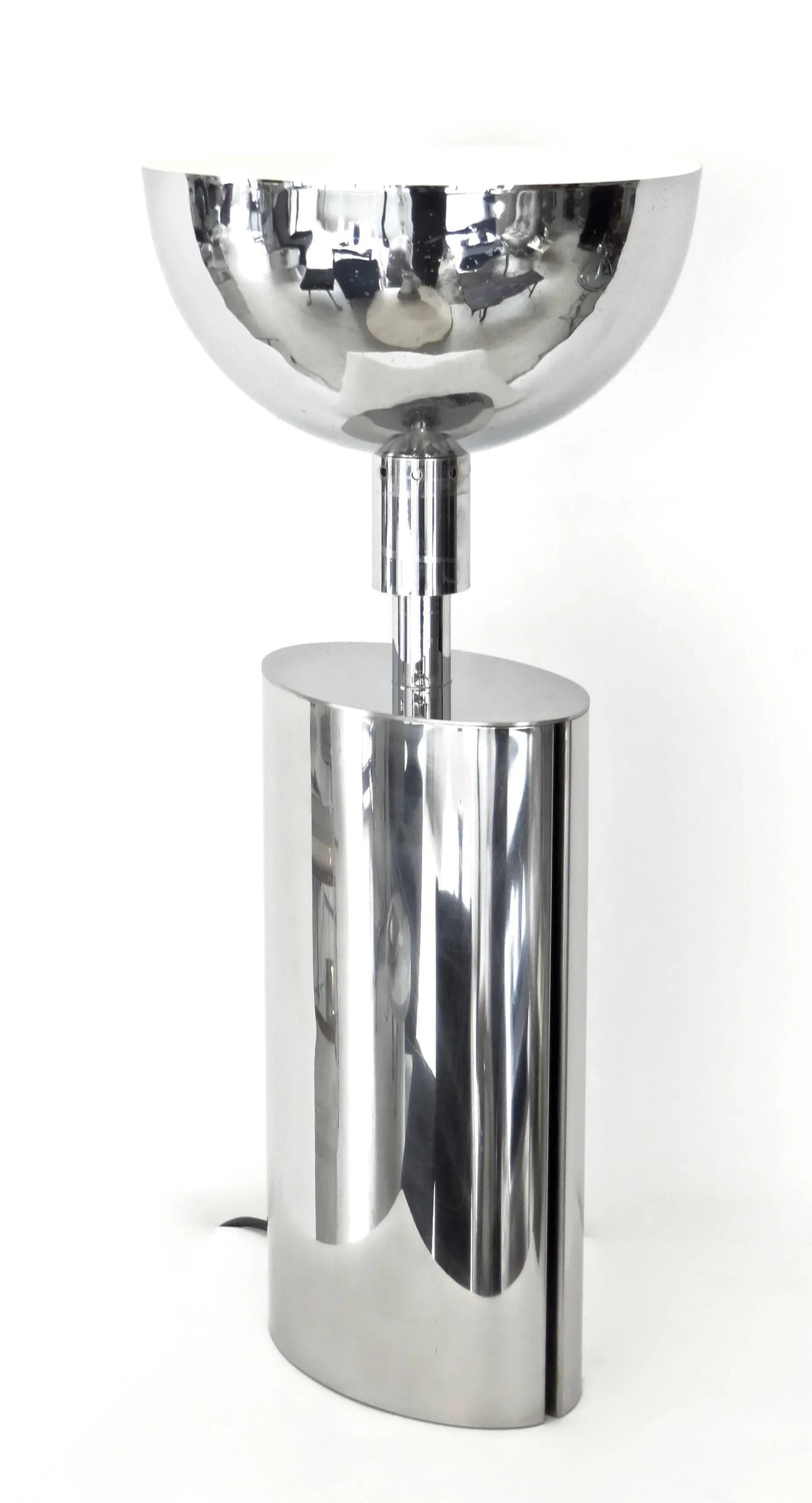 1970s French Chrome-Plated Brass Sculptural Oval Table Lamp - 3