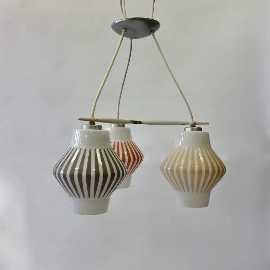 Midcentury Multicolored 3 Globe Hanging Ceiling Light Fixture - 3