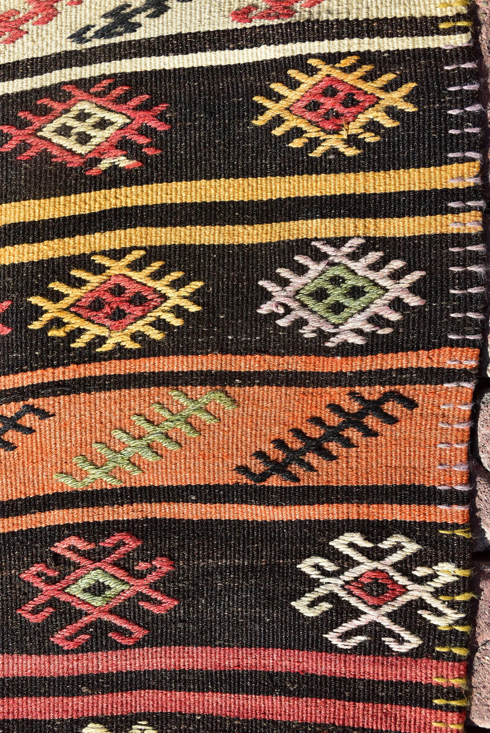 1970s Rustic Style Handmade Oushak Turkish Kilim Runner Rug - 7