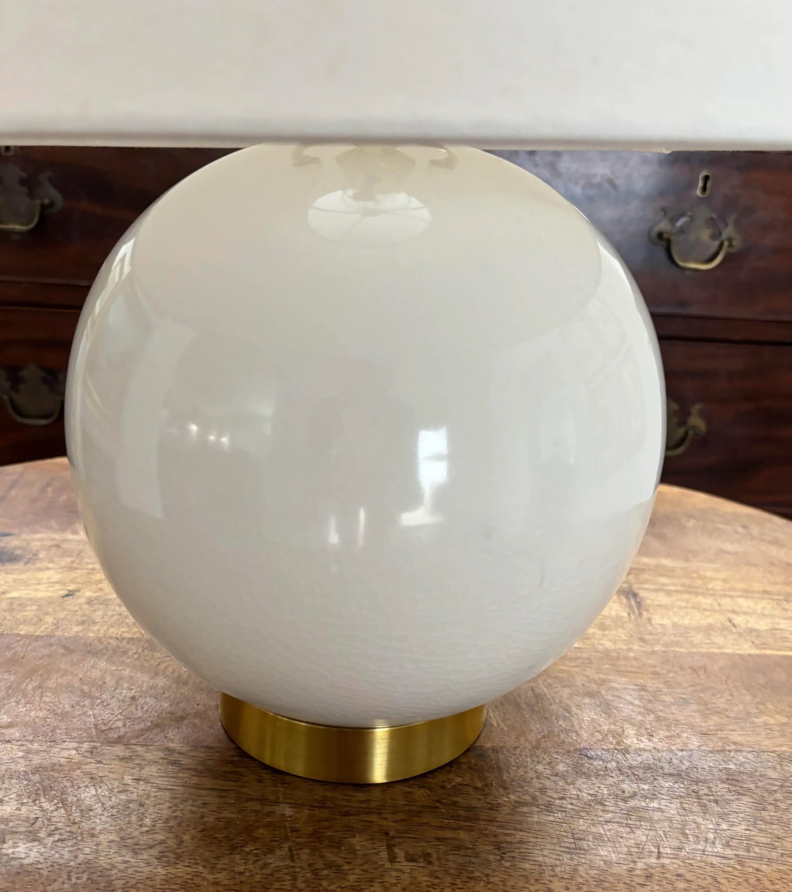 Contemporary Classic Ralph Lauren Off White Crackle Glaze Sphere Ball Lamp With Rigid Shade - 4