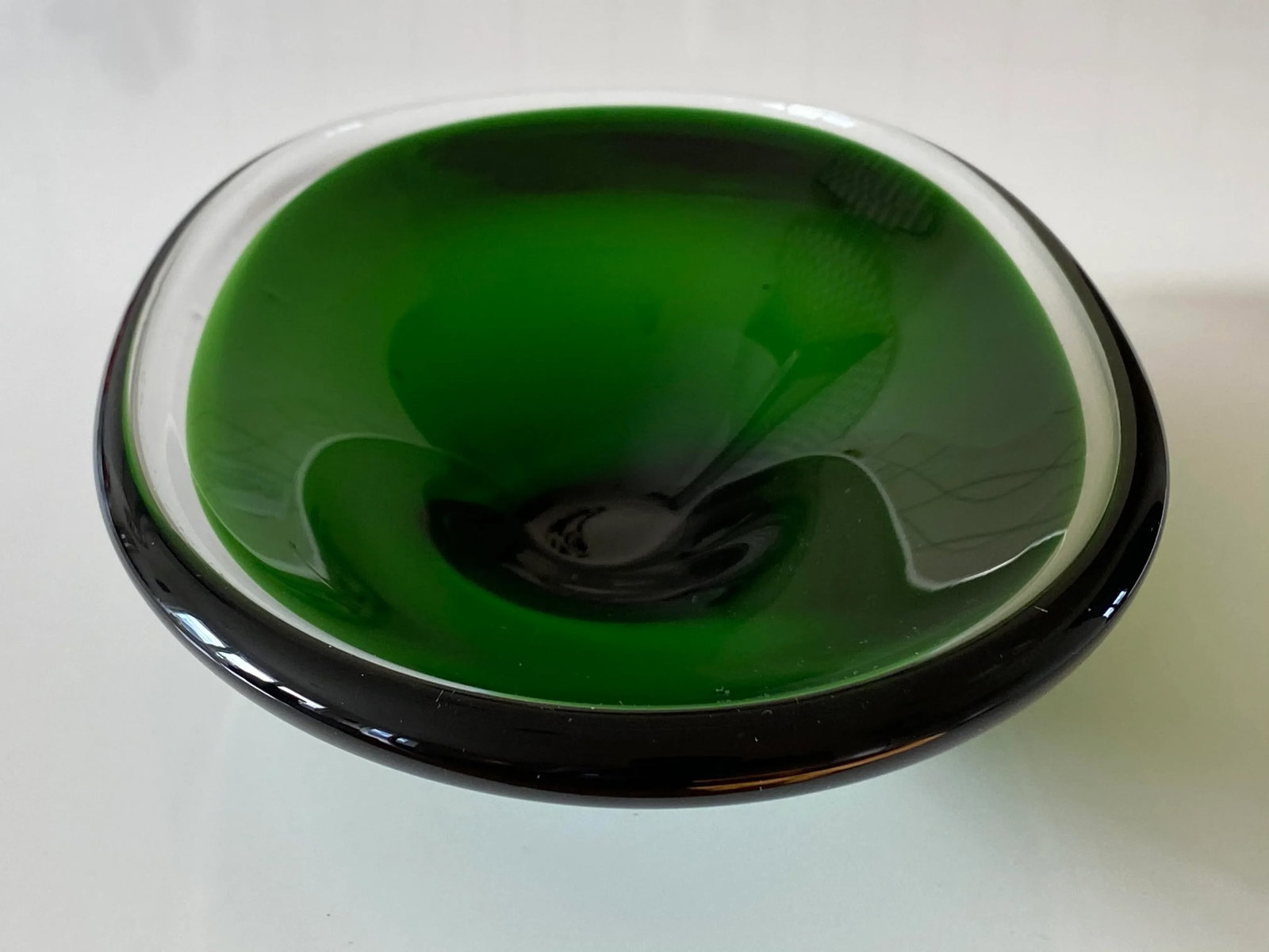 Early 1950s Oval Green Glass Sommerso Console Bowl Attributed to Erickson Glass - 2