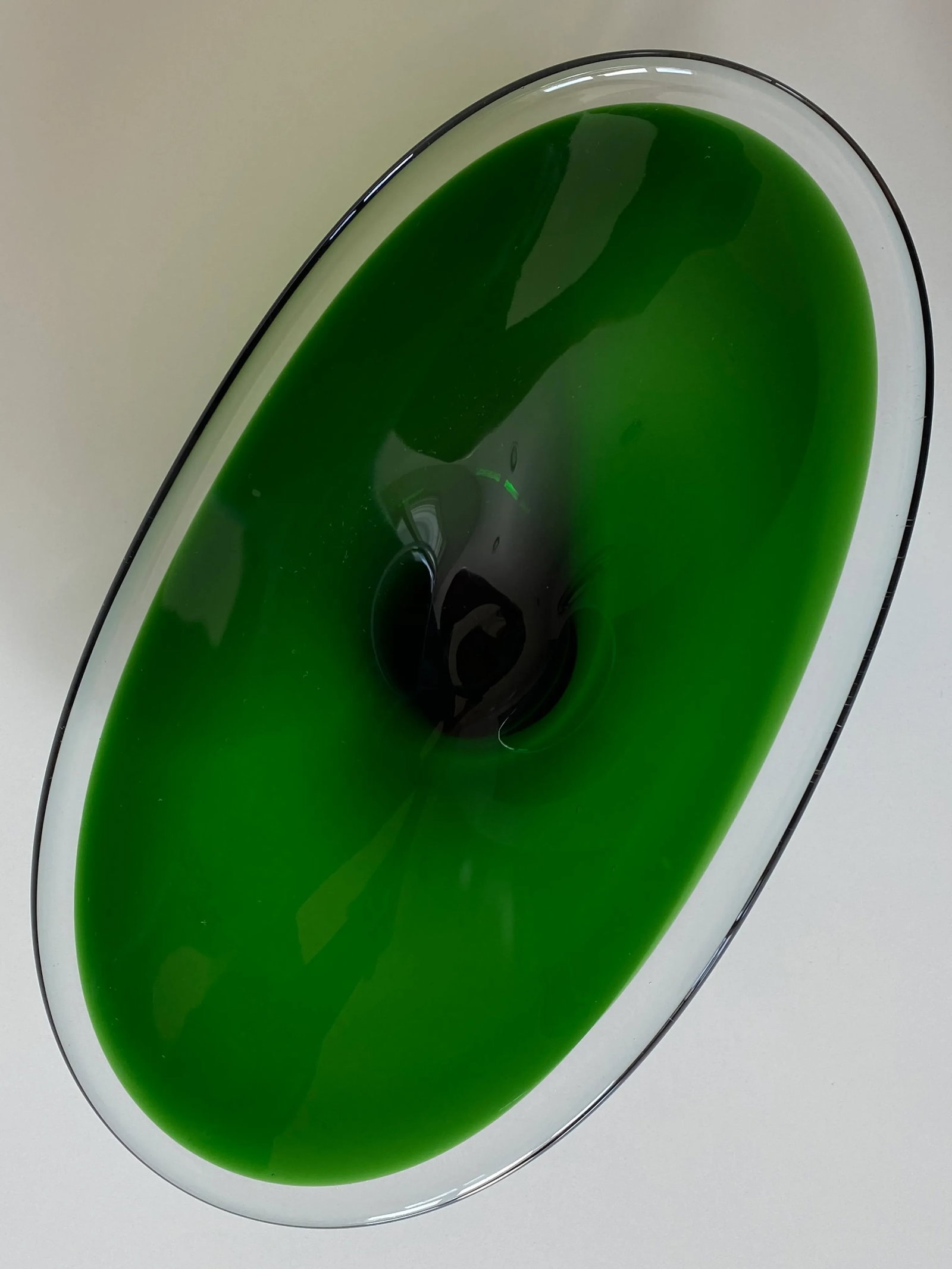 Early 1950s Oval Green Glass Sommerso Console Bowl Attributed to Erickson Glass - 3