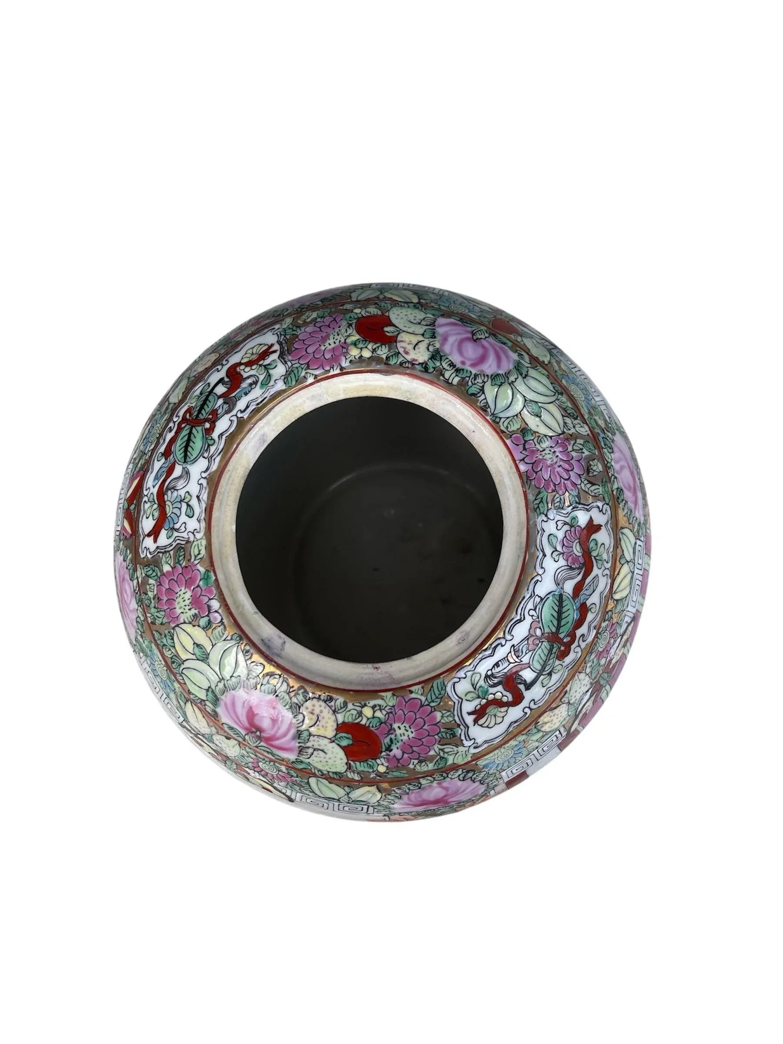 1960s Chinese Rose Medallion Lidded Jar "1000 Butterflies" Motif and Courtly Figures - 8