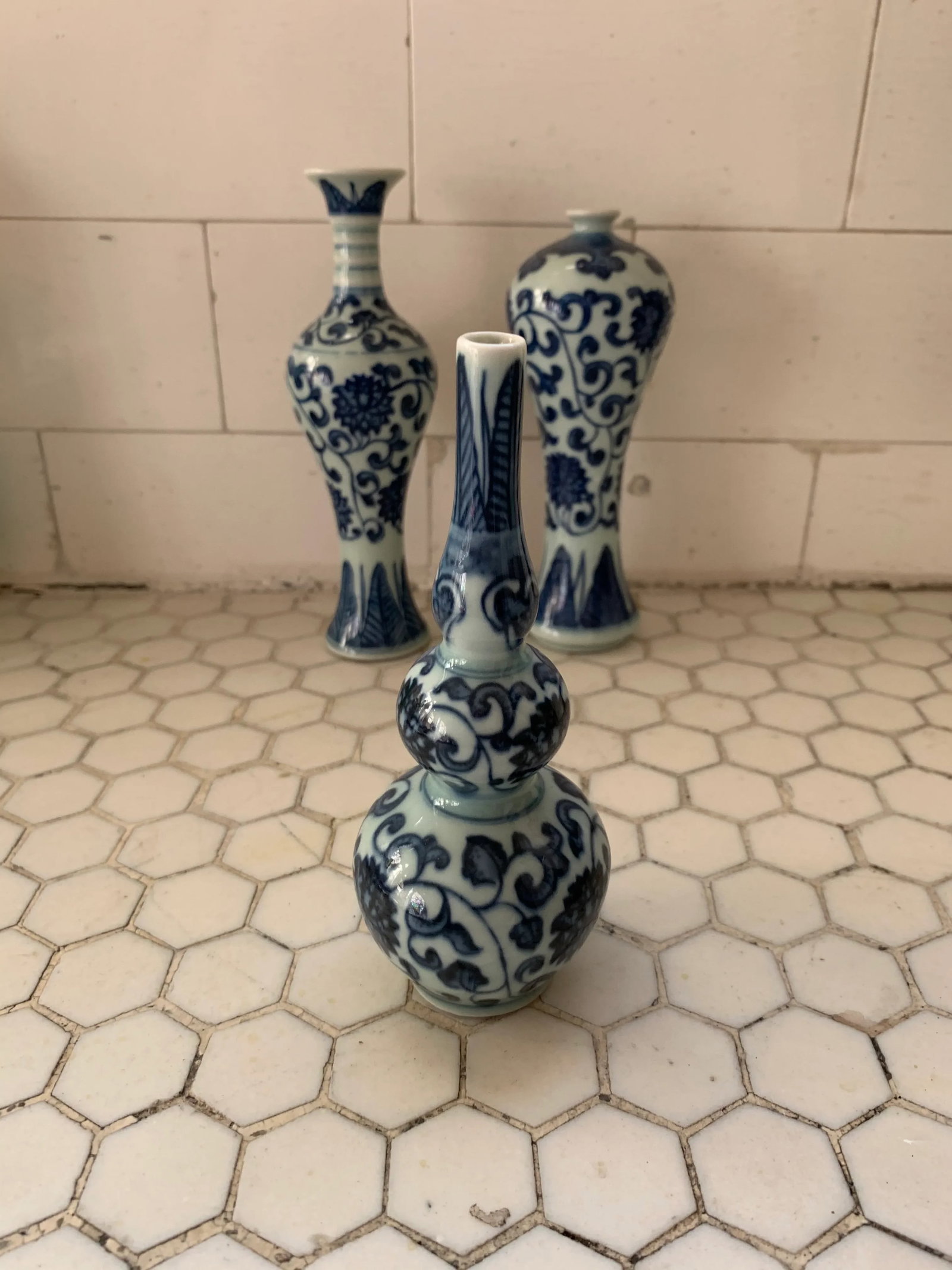 Blue & White Porcelain Floral Chinoiserie Vases Set of 3 - 2