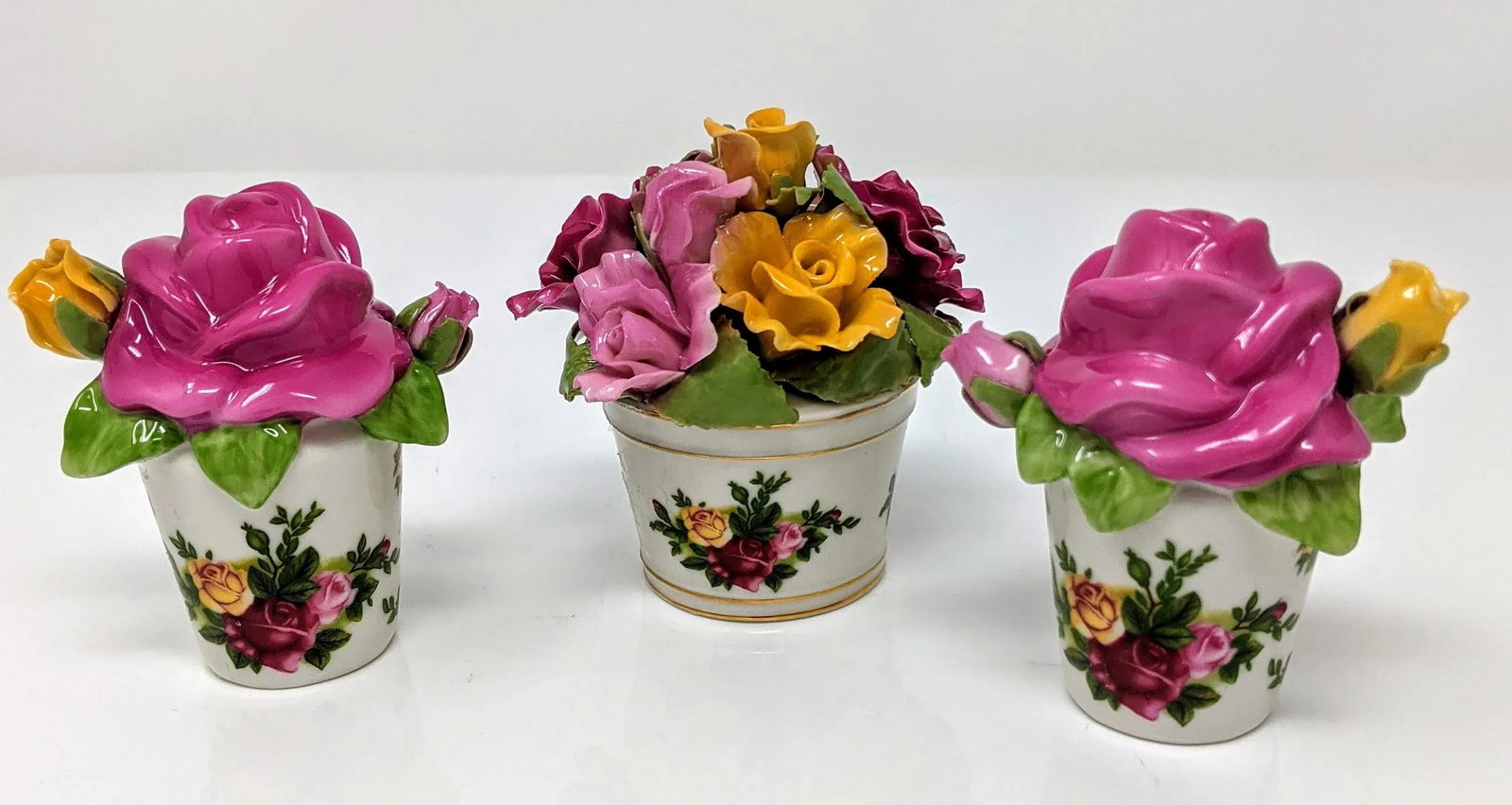 Vintage 1980s Ultra Rose, Yellow, Gold Colored Royal Doulton White Salt and Pepper Set With Decorati - 4