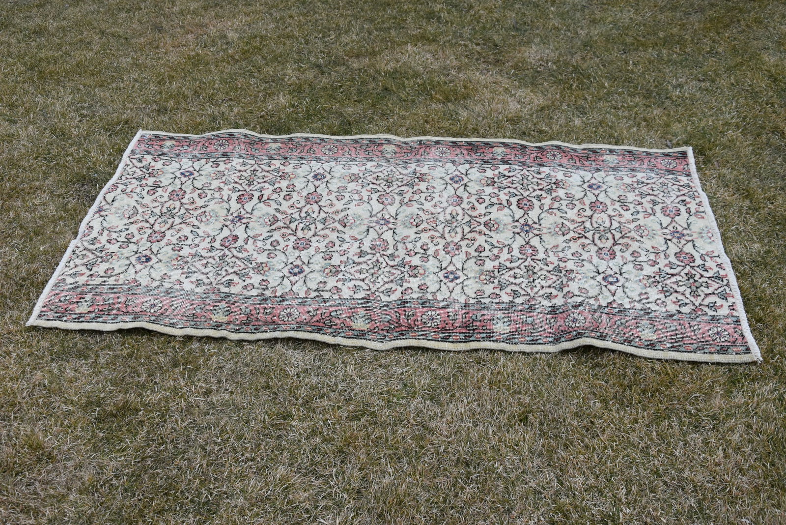 1980s Turkish Beige Floral Oushak Rug - 2