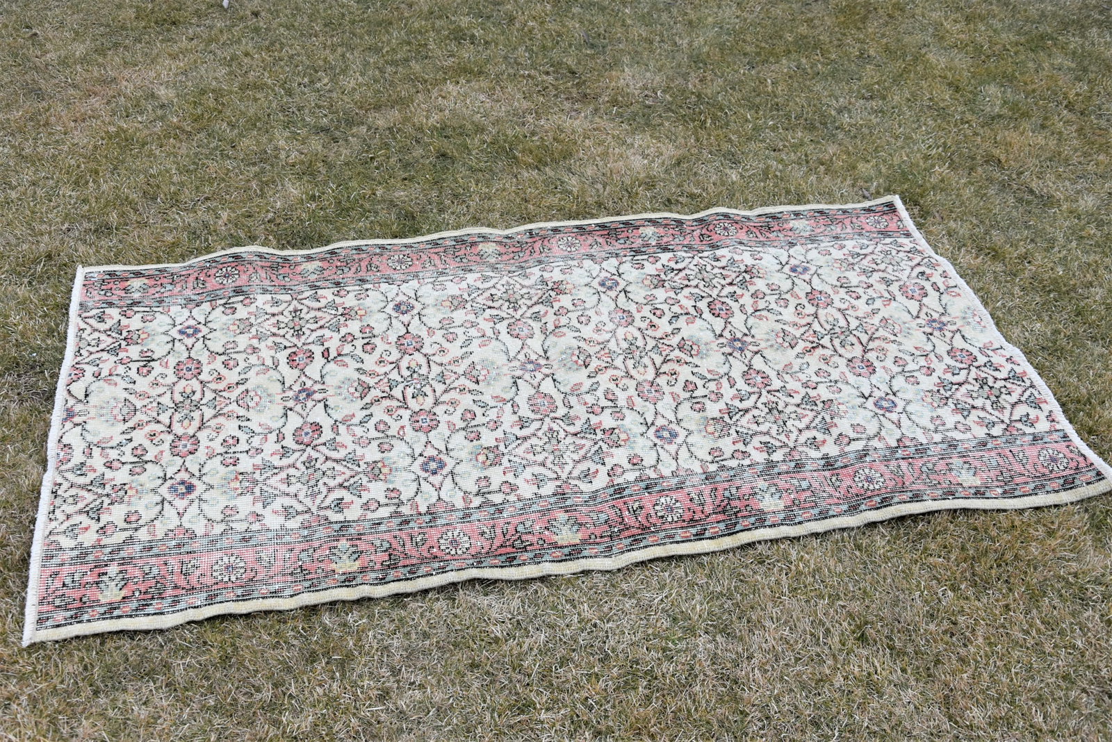 1980s Turkish Beige Floral Oushak Rug - 3