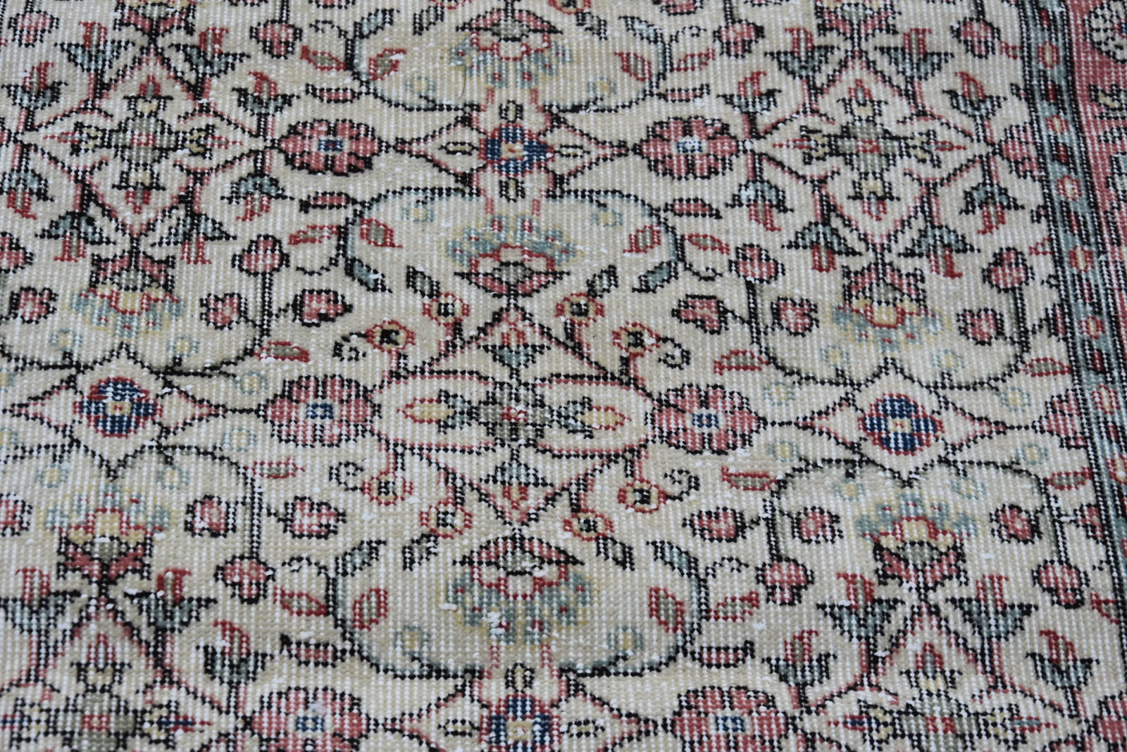 1980s Turkish Beige Floral Oushak Rug - 4