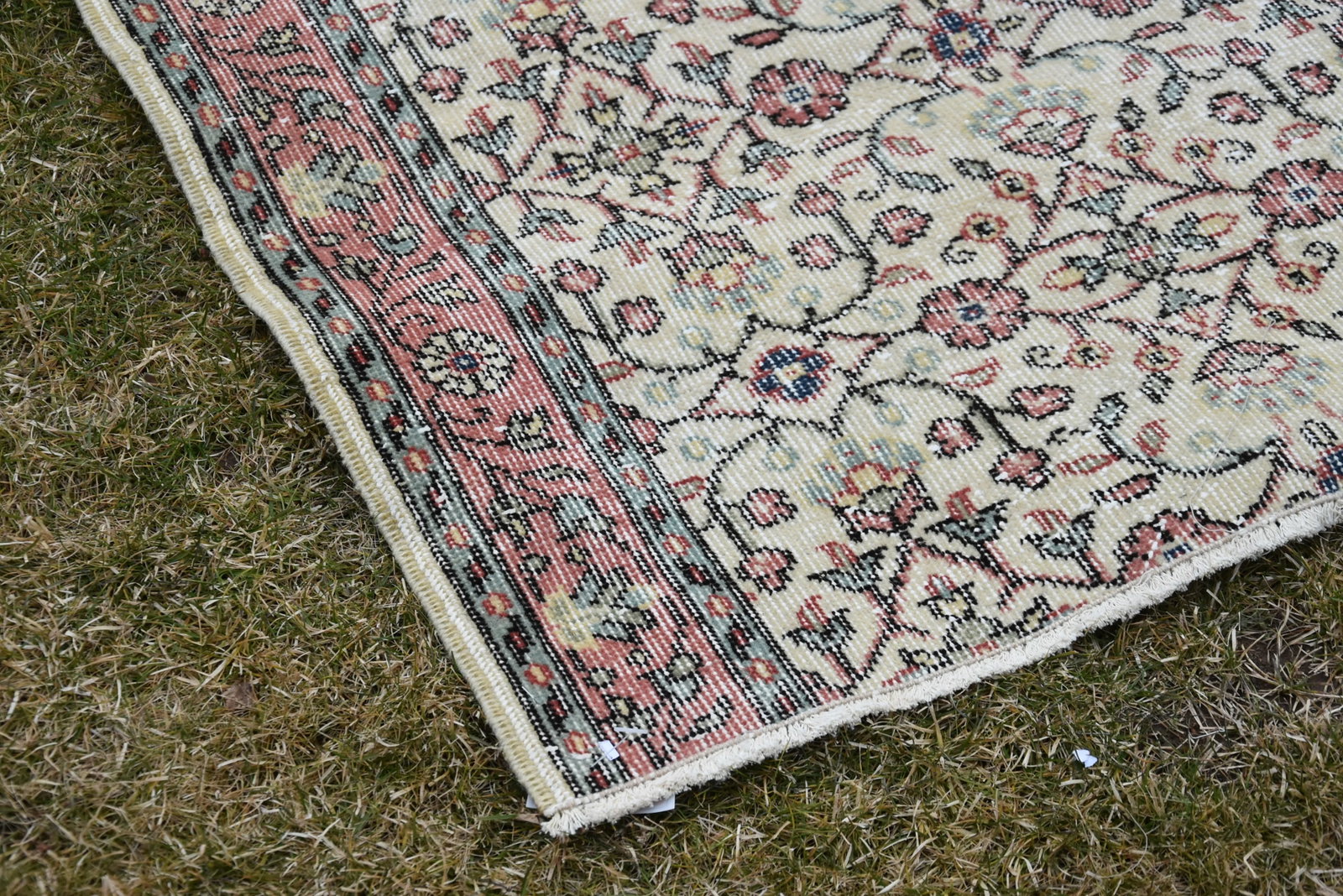 1980s Turkish Beige Floral Oushak Rug - 6