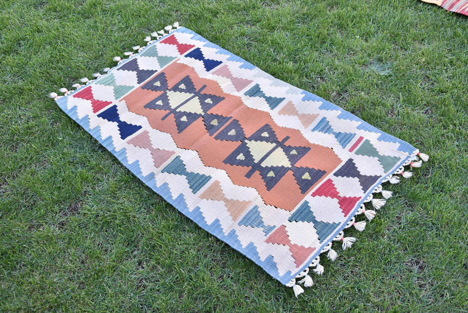 1980s Tribal Cream Geometric Kilim - 3