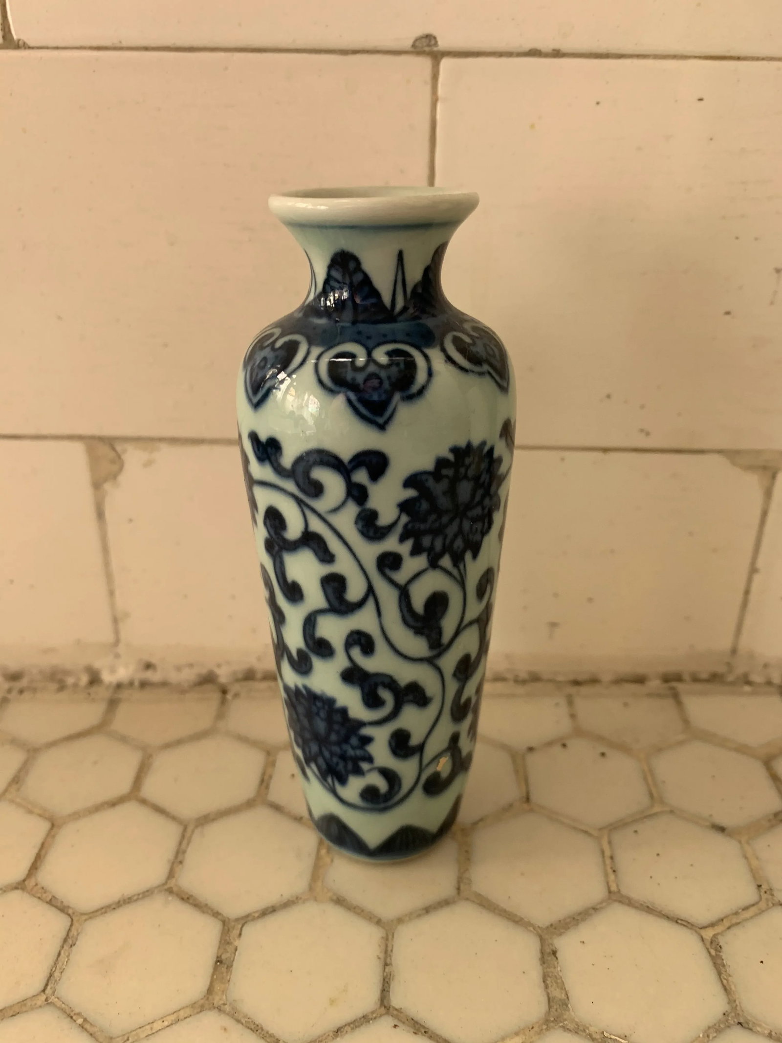 Blue & White Porcelain Floral Chinoiserie Vases Set of 3 - 6