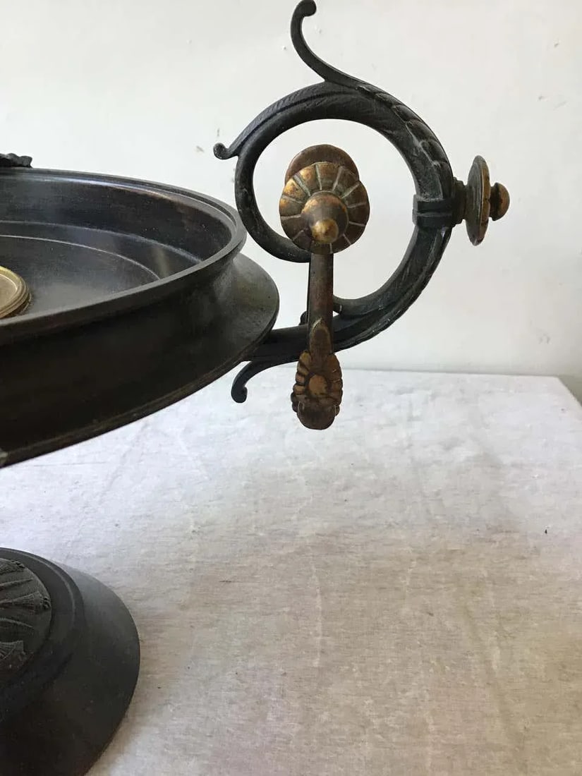 Large 1870s Bronze Classical Tazza - 12