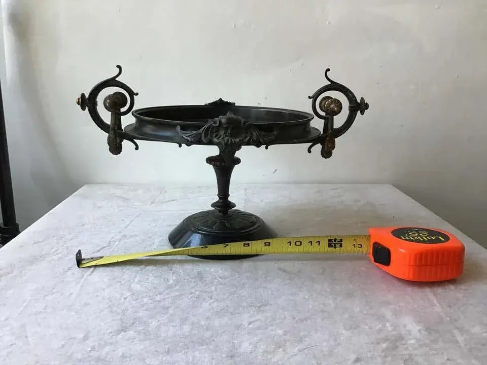 Large 1870s Bronze Classical Tazza - 4