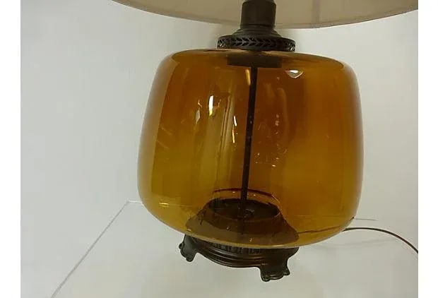 Transparent Amber Glass Table Lamp - 4