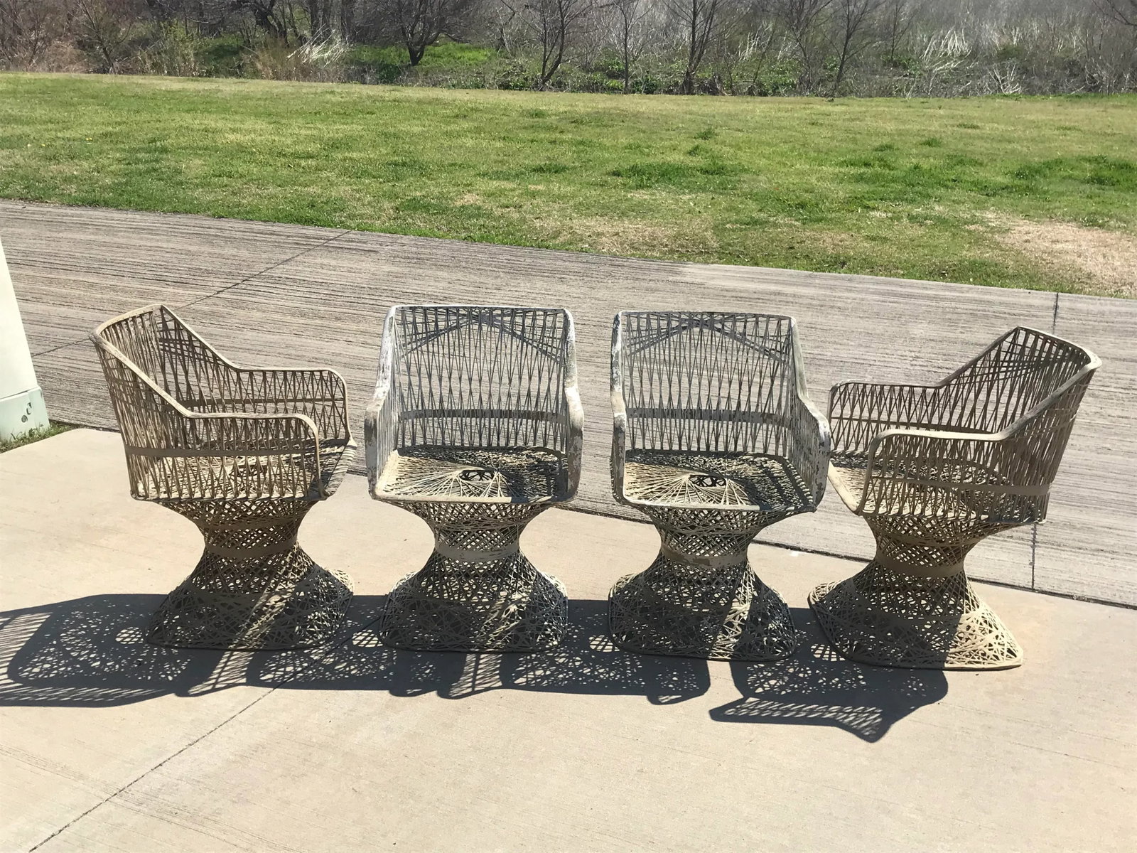 Mid-Century Modern Russell Woodard Spun Fiberglass Patio Set - 3