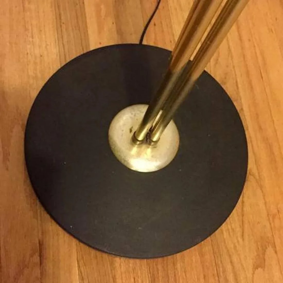 1960s Mid Century Gerald Thurston Atomic Floor Lamp With Gold Fleck Pebble Enameled Glass Shade by C - 10