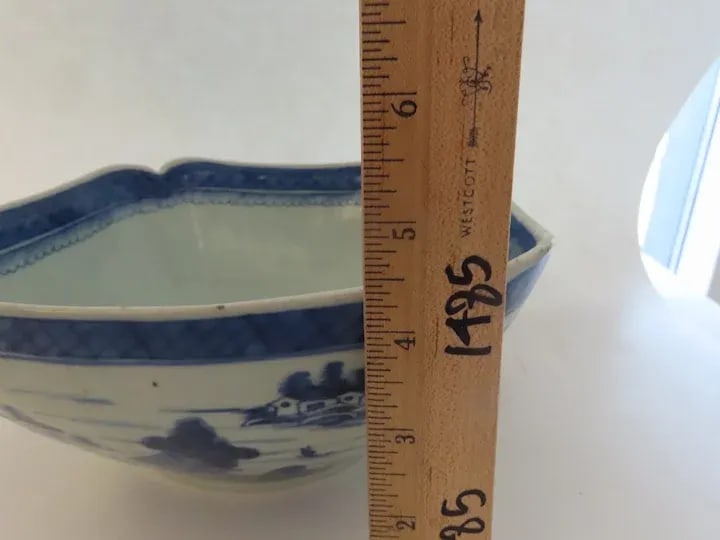 Chinese Export Blue and White Canton Bowl - 3