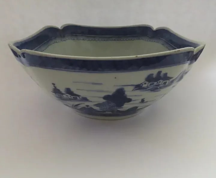 Chinese Export Blue and White Canton Bowl - 7