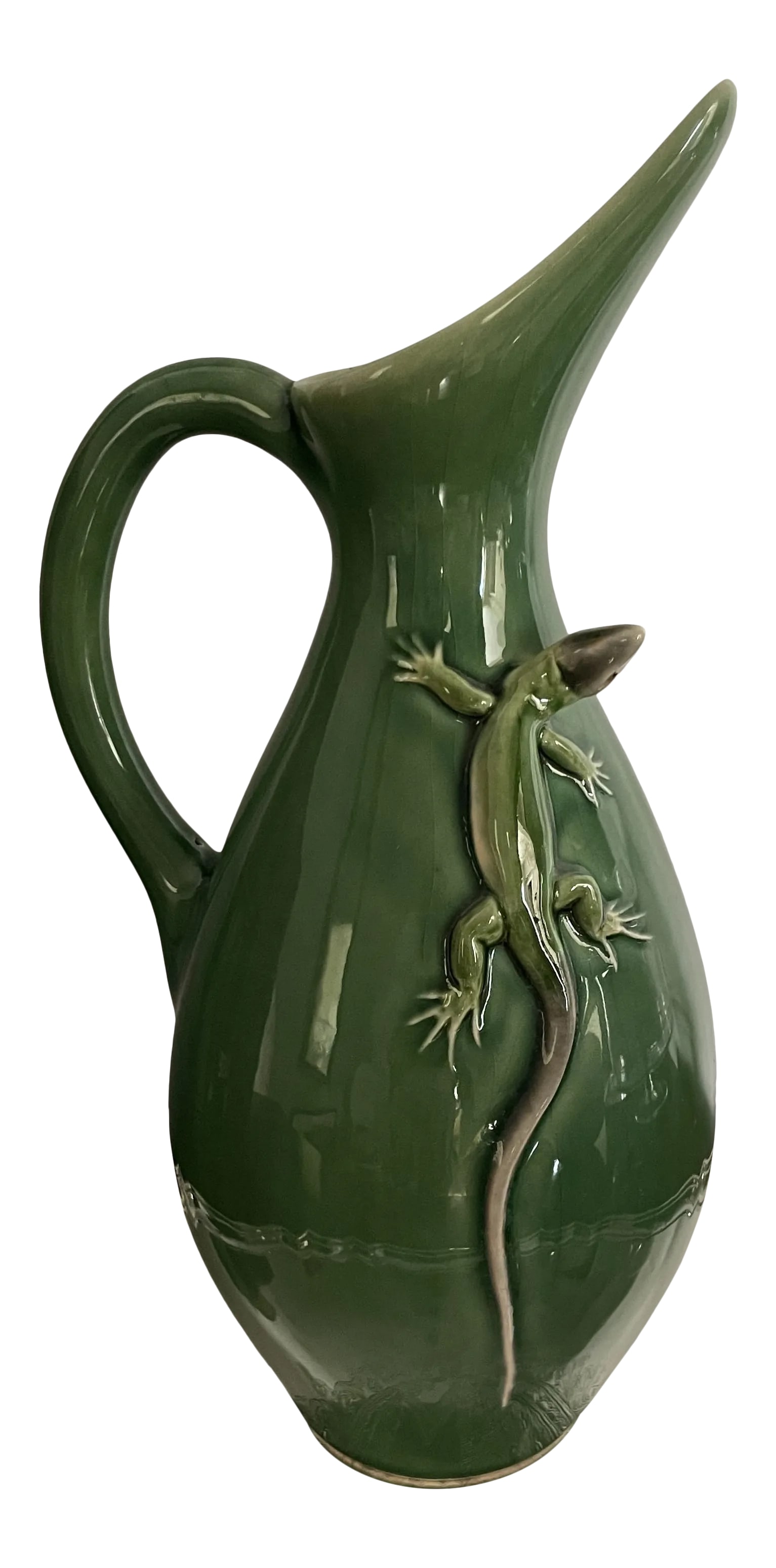 Vintage Bordallo Pinneiro Majolica Pitcher With Lizard: Drinks with a friend... This modern majolica pitcher has a climbing lizard with amazing details. Condition: Alterations: Original Condition Unaltered Imperfections: Some Imperfections Condition