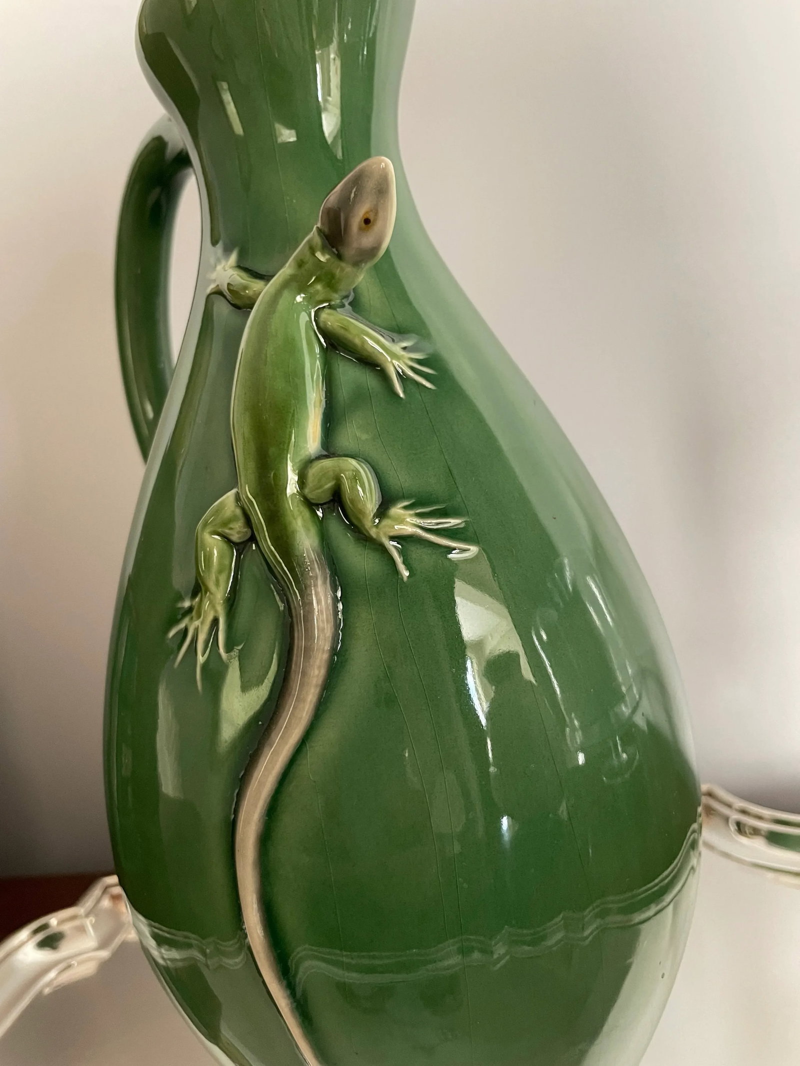 Vintage Bordallo Pinneiro Majolica Pitcher With Lizard - 5