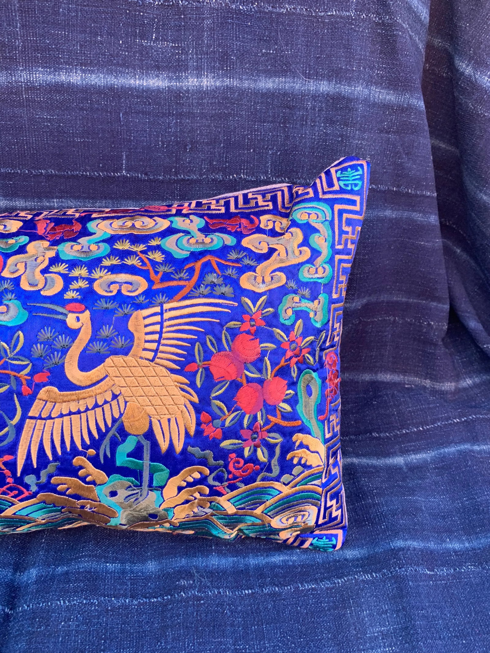 Hollywood Regency Royal Blue & Gold Silk Embroidered Cranes Chinoiserie Boudoir Lumbar Pillow - 5