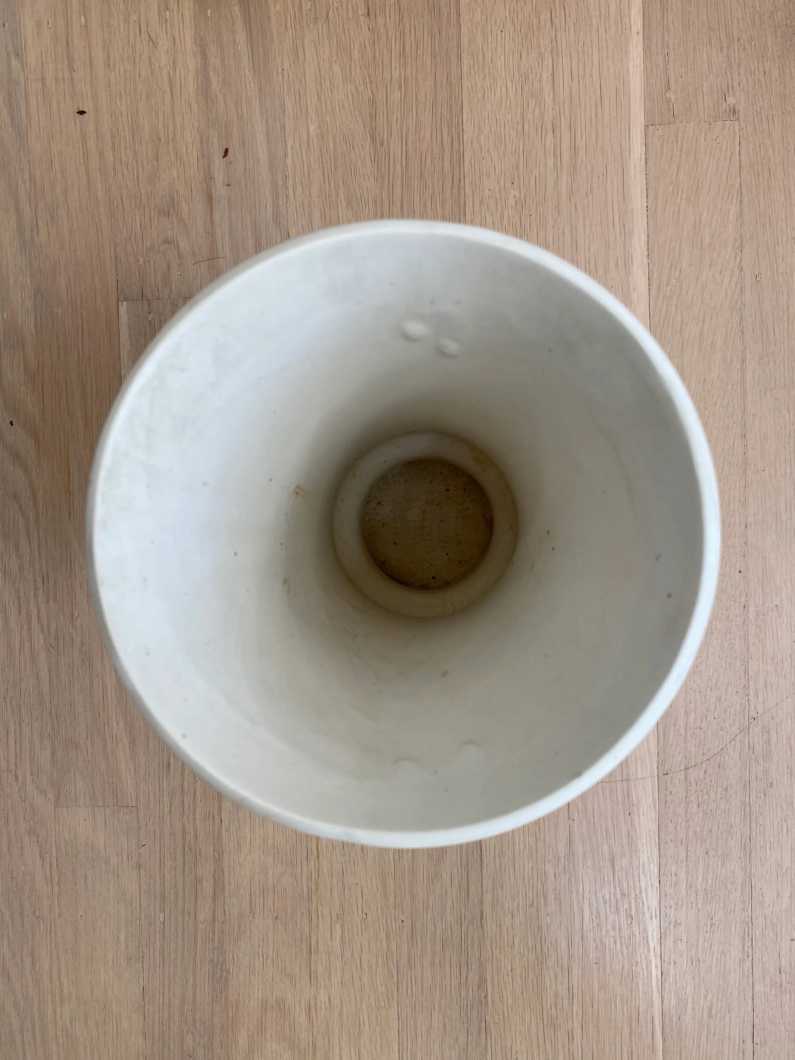 1940's Modern Matte White Ceramic Vase - 10