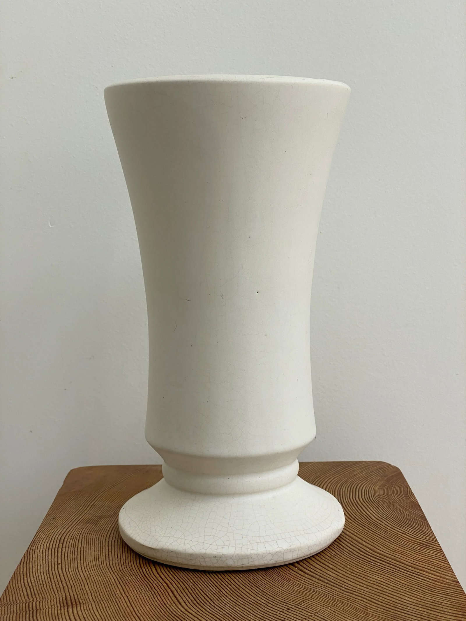 1940's Modern Matte White Ceramic Vase - 2