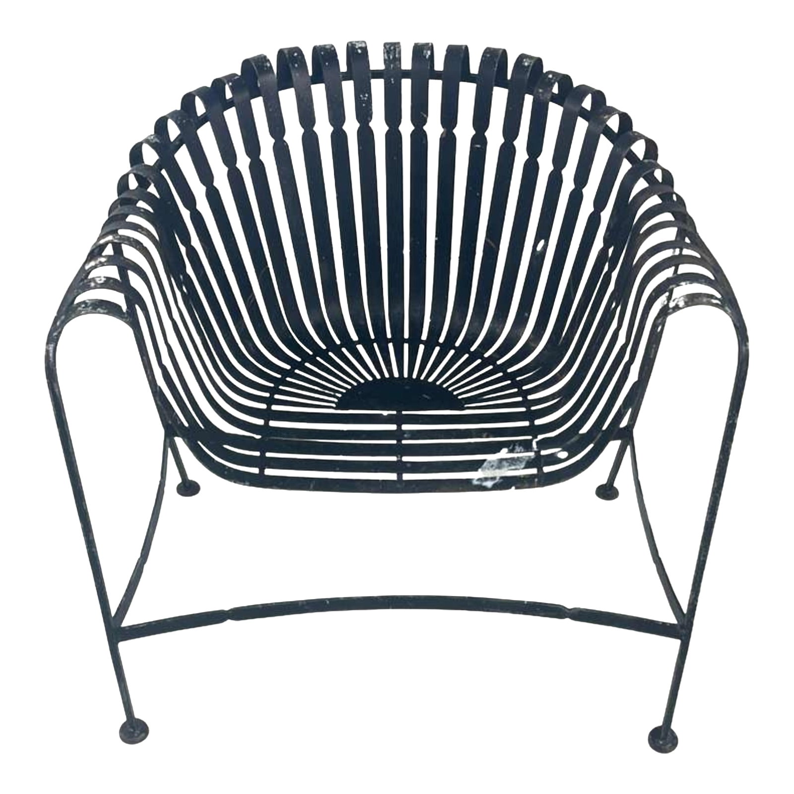 1950s Wrought Iron Patio Chair: Discover the authentic mid-century design with this striking wrought iron patio chair, this design is inspired by the iconic style of Russell Woodard from the 1950s and 60s. Crafted with sculptural ir