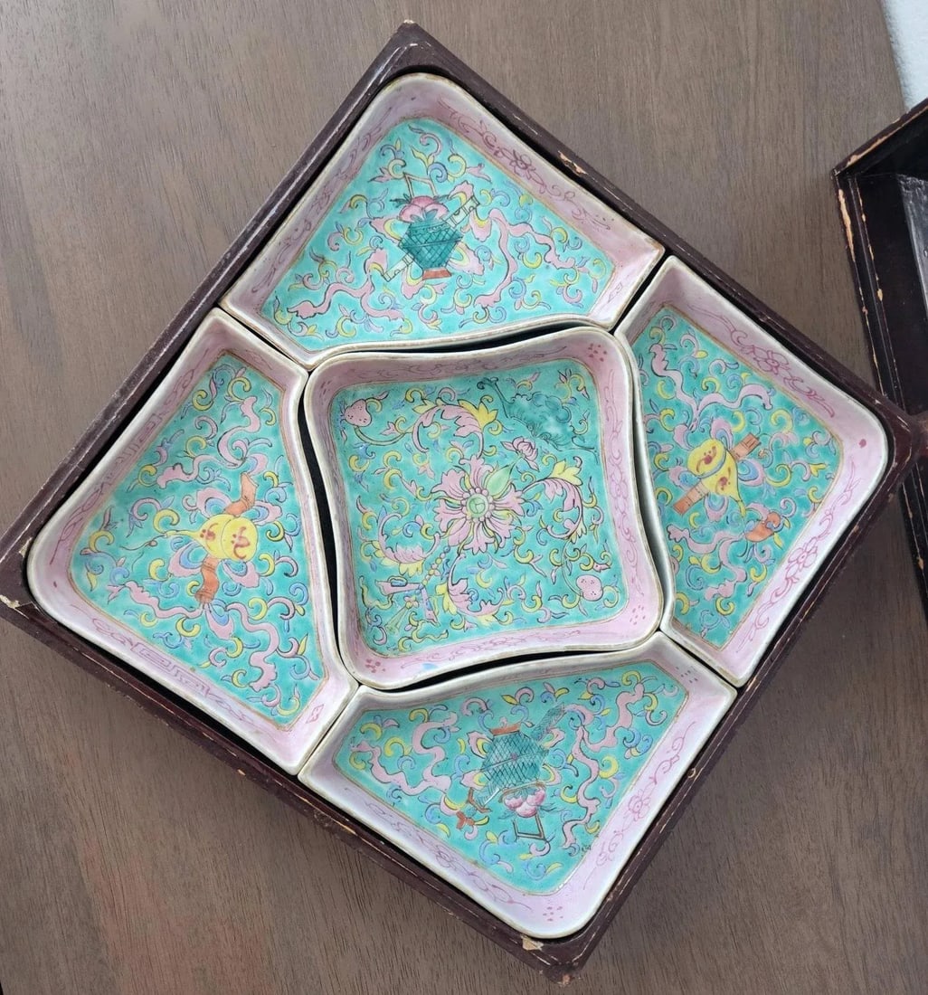 Antique Chinese Famille Rose Porcelain Sweetmeat Dishes - 4