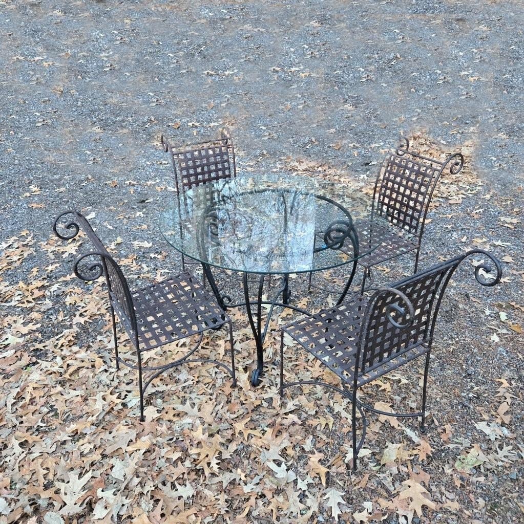 Late 20th Century Round Wrought Iron Glass Top Table With 4 Chairs - 2